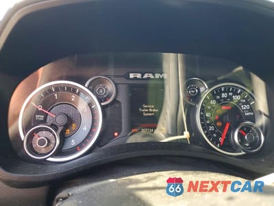 Zdjęcie 9 z 12 samochodu: 2019 RAM 3500 BIG HORN VIN:3C63RRHL9KG524307 - miniatura