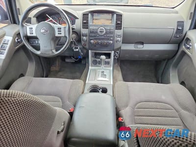 Zdjęcie 8 z 12 samochodu: 2011 NISSAN PATHFINDER S VIN:5N1AR1NN1BC616369 - miniatura