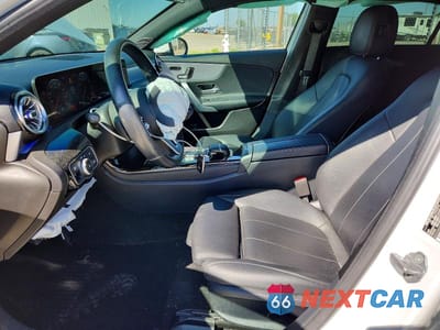 Zdjęcie 7 z 13 samochodu: 2019 MERCEDES-BENZ A 220 VIN:WDD3G4EB0KW021639 - miniatura