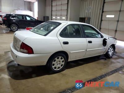 Trzecie zdjęcie samochodu z tyłu: 2002 NISSAN SENTRA XE VIN:3N1CB51D62L587478 - miniatura