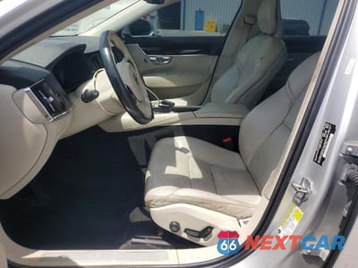 Zdjęcie 7 z 12 samochodu: 2018 VOLVO S90 T5 MOMENTUM VIN:LVY982MK6JP016406 - miniatura