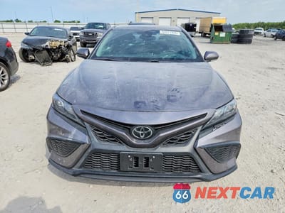 Piąte zdjęcie samochodu w środku: 2024 TOYOTA CAMRY SE VIN:4T1G11AKXRU871328 - miniatura