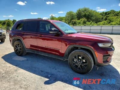 Czwarte zdjęcie samochodu z boku: 2024 JEEP GRAND CHEROKEE LAREDO VIN:1C4RJHAG9RC187376 - miniatura
