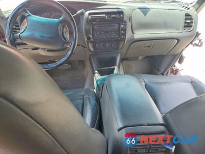 Zdjęcie 8 z 14 samochodu: 1999 FORD EXPLORER VIN:1FMDU35P8XUA92602 - miniatura