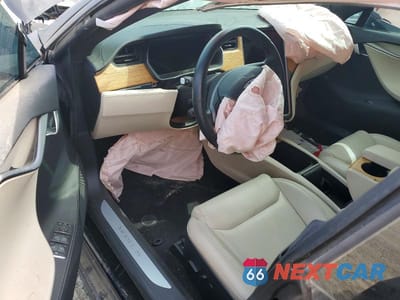 Zdjęcie 8 z 12 samochodu: 2020 TESLA MODEL S VIN:5YJSA1E20LF416206 - miniatura