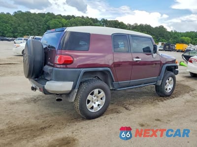 Trzecie zdjęcie samochodu z tyłu: 2007 TOYOTA FJ CRUISER BASE VIN:JTEBU11F970020257 - miniatura