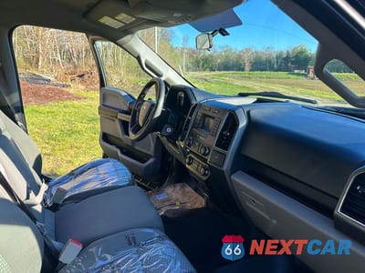 Piąte zdjęcie samochodu w środku: 2018 FORD F150 SUPERCREW VIN:1FTEW1E59JFD53530 - miniatura