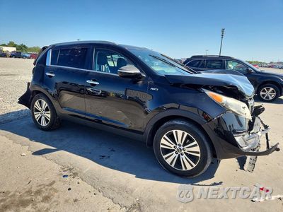 Czwarte zdjęcie samochodu z boku: 2014 KIA SPORTAGE EX VIN:KNDPCCAC0E7562219 - miniatura