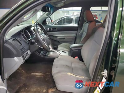 Zdjęcie 7 z 12 samochodu: 2012 TOYOTA TACOMA DOUBLE CAB VIN:3TMLU4EN7CM096689 - miniatura
