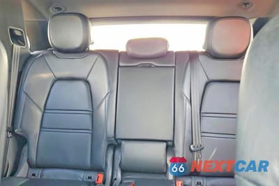 Zdjęcie 10 z 13 samochodu: 2019 PORSCHE CAYENNE VIN:WP1AA2AY0KDA03606 - miniatura