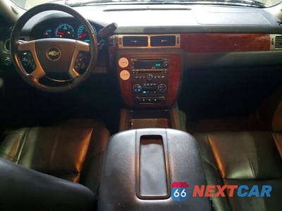 Zdjęcie 8 z 13 samochodu: 2013 CHEVROLET TAHOE K1500 LT VIN:1GNSKBE09DR240549 - miniatura