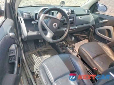 Zdjęcie 8 z 12 samochodu: 2008 SMART FORTWO VIN:WMEEJ31XX8K161697 - miniatura