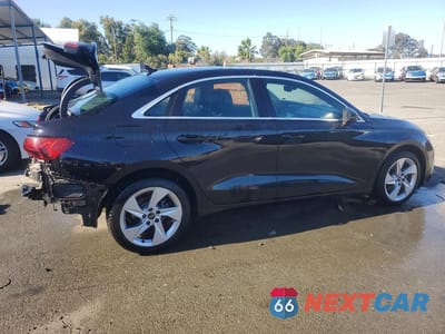 Trzecie zdjęcie samochodu z tyłu: 2024 AUDI A3 PREMIUM VIN:WAUAUDGY4RA101073 - miniatura