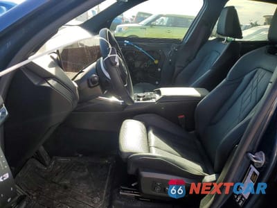 Zdjęcie 7 z 13 samochodu: 2025 BMW X3 30 XDRIVE VIN:5UX53GP09S9001687 - miniatura