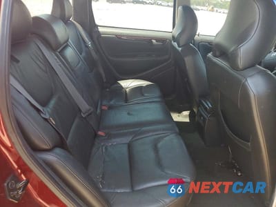Zdjęcie 10 z 12 samochodu: 2004 VOLVO V70 FWD VIN:YV1SW59V542438567 - miniatura