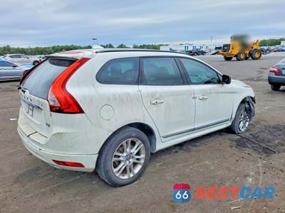 Trzecie zdjęcie samochodu z tyłu: 2015 VOLVO XC60 T5 VIN:YV440MDJ8F2676329 - miniatura
