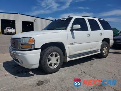 2004 GMC YUKON DENALI 1GKEK63U94J238886 - główne zdjęcie licytacji z USA - miniatura