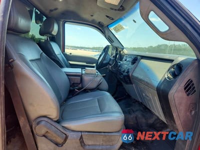 Zdjęcie 10 z 12 samochodu: 2014 FORD F550 SUPER DUTY VIN:1FDUF5HTXEEA13811 - miniatura