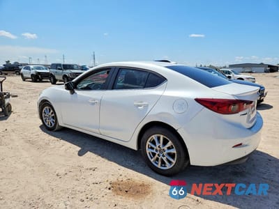 Drugie zdjęcie samochodu z przodu: 2016 MAZDA 3 TOURING VIN:3MZBM1W75GM269008 - miniatura