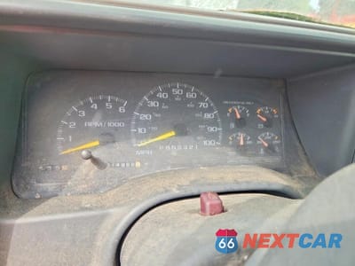 Zdjęcie 9 z 12 samochodu: 2000 GMC SIERRA C3500 HEAVY DUTY VIN:1GDKC34J7YF498271 - miniatura