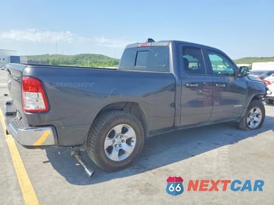 Trzecie zdjęcie samochodu z tyłu: 2020 RAM 1500 BIG HORN VIN:1C6RREBT1LN128909 - miniatura