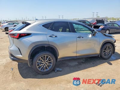 Trzecie zdjęcie samochodu z tyłu: 2025 LEXUS NX 350 BASE VIN:2T2AGCEZ6SC072916 - miniatura