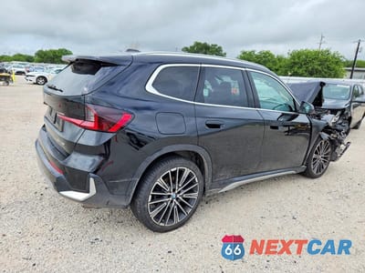 Trzecie zdjęcie samochodu z tyłu: 2025 BMW X1 XDRIVE28I VIN:WBX73EF02S5316048 - miniatura