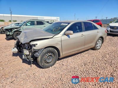 2007 TOYOTA CAMRY LE 4T1BE46K07U726207 - główne zdjęcie licytacji z USA - miniatura