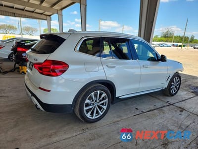 Trzecie zdjęcie samochodu z tyłu: 2018 BMW X3 XDRIVE30I VIN:5UXTR9C58JLD57300 - miniatura