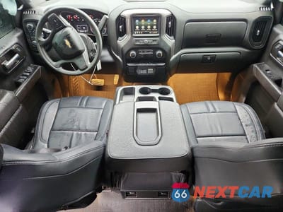 Zdjęcie 8 z 12 samochodu: 2019 CHEVROLET SILVERADO K1500 CUSTOM VIN:3GCUYBEF8KG104799 - miniatura