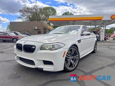 Drugie zdjęcie samochodu z przodu: 2013 BMW M5 VIN:WBSFV9C57DD095641 - miniatura