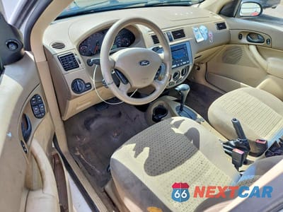 Zdjęcie 8 z 12 samochodu: 2005 FORD FOCUS ZX4 VIN:1FAFP34N15W182170 - miniatura