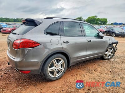 Trzecie zdjęcie samochodu z tyłu: 2014 PORSCHE CAYENNE S VIN:WP1AB2A25ELA58488 - miniatura