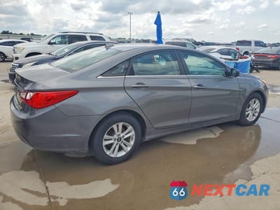 Trzecie zdjęcie samochodu z tyłu: 2013 HYUNDAI SONATA GLS VIN:5NPEB4AC4DH718501 - miniatura