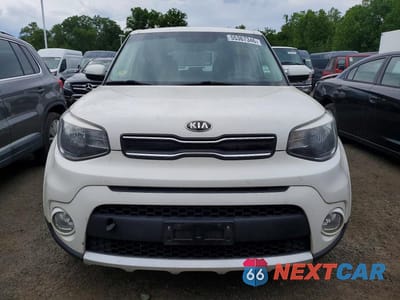 Piąte zdjęcie samochodu w środku: 2018 KIA SOUL + VIN:KNDJP3A55J7612652 - miniatura