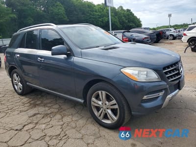 Czwarte zdjęcie samochodu z boku: 2015 MERCEDES-BENZ ML 350 4MATIC VIN:4JGDA5HB0FA467385 - miniatura