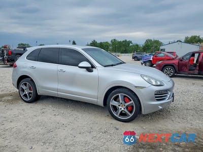 2011 PORSCHE CAYENNE WP1AA2A29BLA05758 - główne zdjęcie licytacji z USA - miniatura