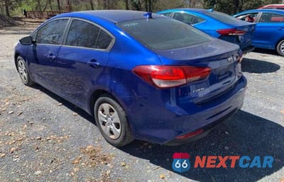 Trzecie zdjęcie samochodu z tyłu: 2017 KIA FORTE LX VIN:3KPFK4A78HE045956 - miniatura