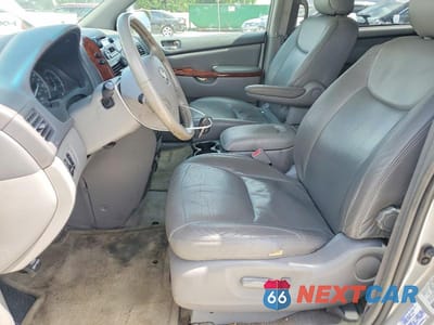 Zdjęcie 7 z 13 samochodu: 2004 TOYOTA SIENNA XLE 7 PASSENGER VIN:5TDZA22C04S042081 - miniatura
