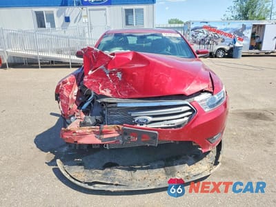 Piąte zdjęcie samochodu w środku: 2015 FORD TAURUS SEL VIN:1FAHP2H8XFG151499 - miniatura