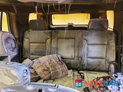 Zdjęcie 10 z 13 samochodu: 2017 GMC YUKON DENALI VIN:1GKS2CKJ5HR147601 - miniatura