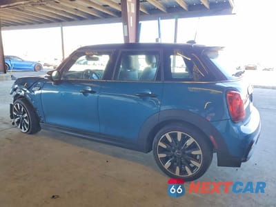 Drugie zdjęcie samochodu z przodu: 2022 MINI COOPER S VIN:WMW53DK02N2P87124 - miniatura