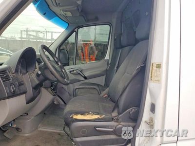Zdjęcie 7 z 13 samochodu: 2015 MERCEDES-BENZ SPRINTER 2500 VIN:WD3PE7DC7FP149285 - miniatura