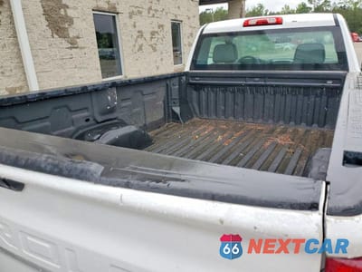 Zdjęcie 10 z 12 samochodu: 2019 CHEVROLET SILVERADO C1500 VIN:3GCNWAEH2KG252131 - miniatura