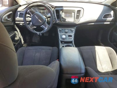 Zdjęcie 8 z 12 samochodu: 2015 CHRYSLER 200 LIMITED VIN:1C3CCCAB4FN702876 - miniatura