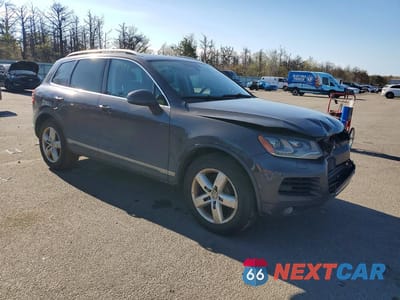 Czwarte zdjęcie samochodu z boku: 2011 VOLKSWAGEN TOUAREG V6 VIN:WVGFF9BP5BD006746 - miniatura