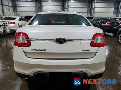 Zdjęcie 6 z 12 samochodu: 2010 FORD TAURUS SEL VIN:1FAHP2EW0AG132682 - miniatura