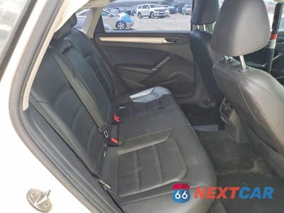 Zdjęcie 10 z 12 samochodu: 2019 VOLKSWAGEN PASSAT WOLFSBURG VIN:1VWLA7A38KC004968 - miniatura