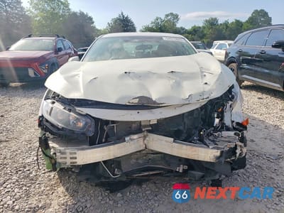 Piąte zdjęcie samochodu w środku: 2019 HONDA CIVIC LX VIN:2HGFC2F67KH559490 - miniatura
