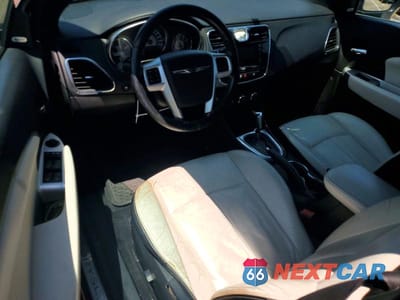 Zdjęcie 8 z 12 samochodu: 2014 CHRYSLER 200 LIMITED VIN:1C3BCBFG6EN156672 - miniatura